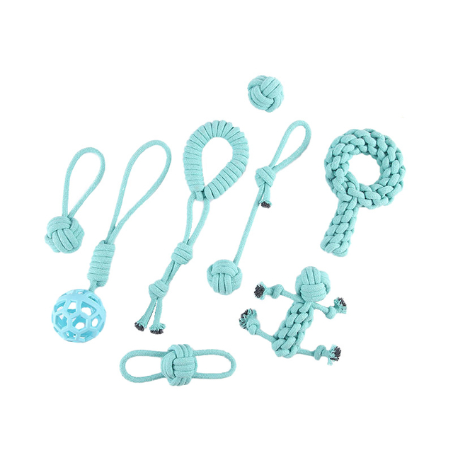 El material del juguete de cuerda para perros está hecho de material de alta calidad para hacer un juguete masticable de entrenamiento IQ